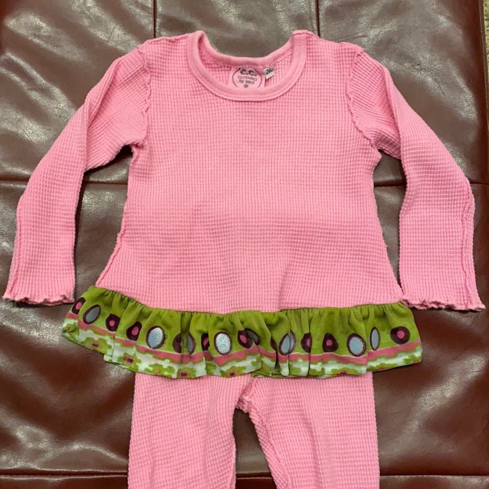 Baby / Toddler pink waffle knit shirt and pants set with ruffles. 100% cotton.